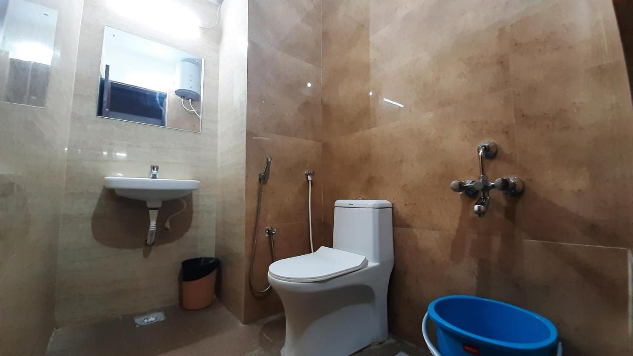 Hotel Abedrooms- Budget Stay Танджавур Екстериор снимка