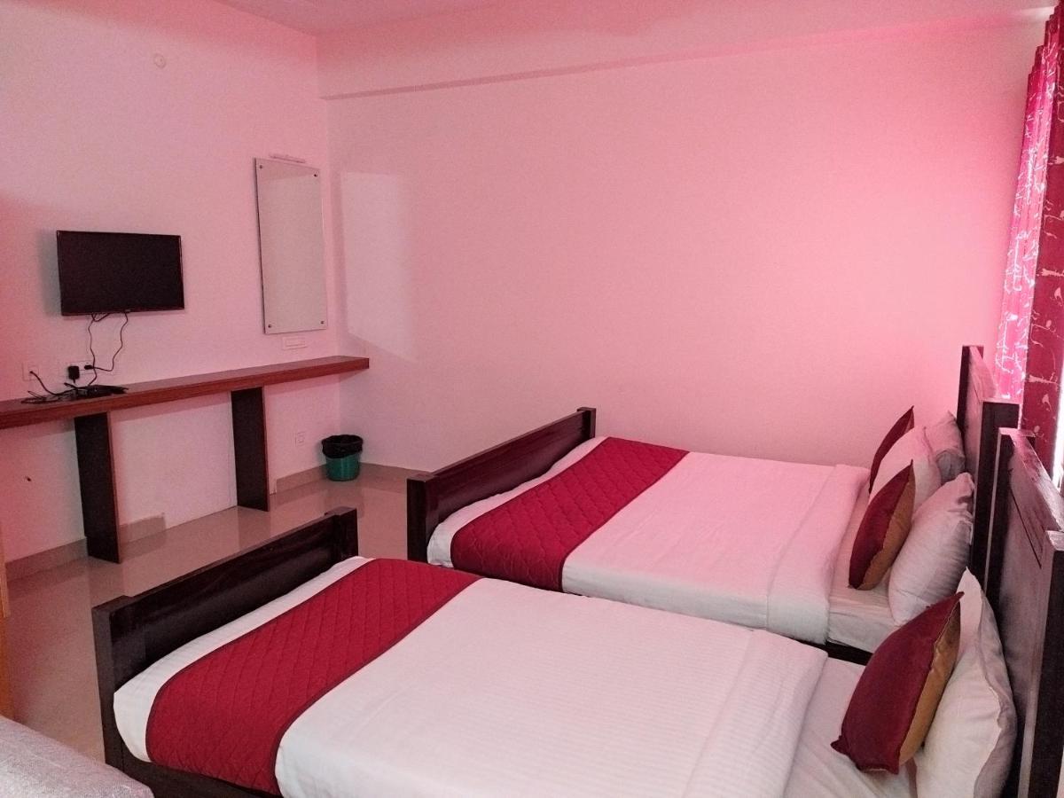 Hotel Abedrooms- Budget Stay Танджавур Екстериор снимка