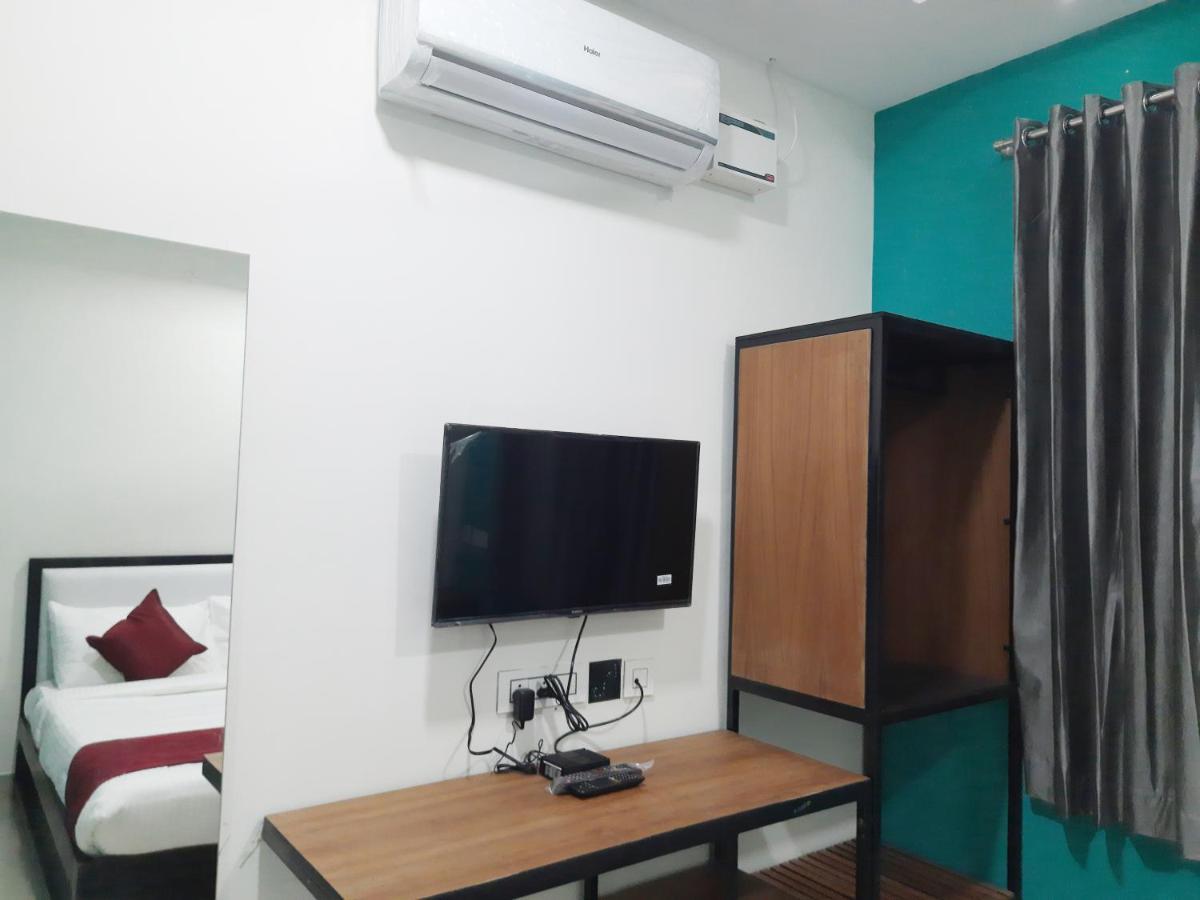 Hotel Abedrooms- Budget Stay Танджавур Екстериор снимка